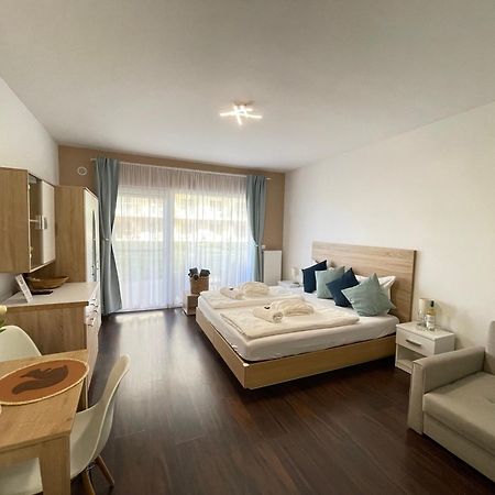 Bike & Spa Velence Apartman Esterno foto